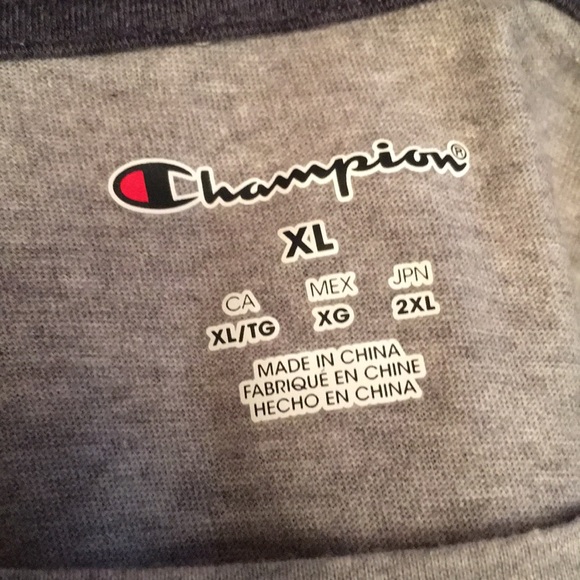 Champion Notre Dame Long Sleeve Tee NWT - Picture 8 of 9